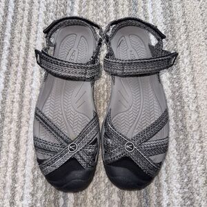 Keen Rose Sandals Silver/Black Color Women's Size 9.5 US / 40 EU Excellent